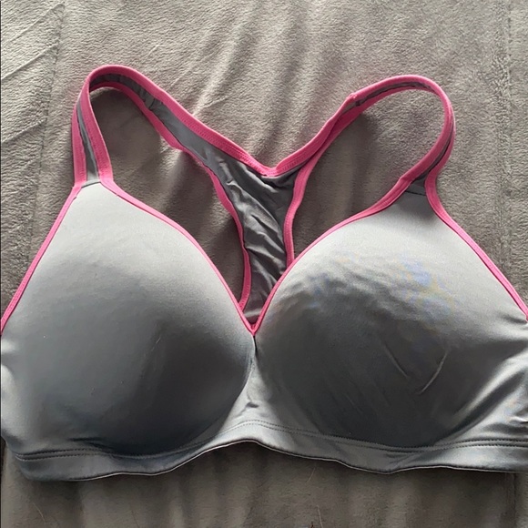 Sports bra - Picture 1 of 2